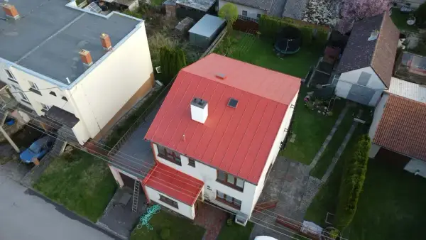 Střecha z výšky – po renovaci